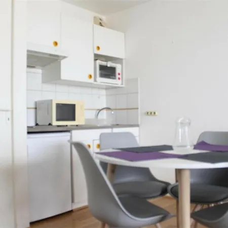 Apartman A La Rochelle, Balcon, Parking, Proche - Fr-1-246-119 *
