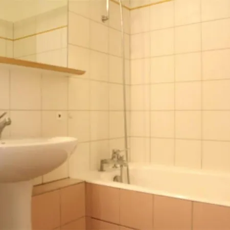 A La Rochelle, Balcon, Parking, Proche - Fr-1-246-119 Apartman